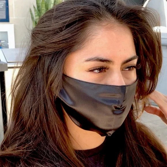 NWT Blissy Sealed in Package 100% Mulberry Silk Personal Face Mask Black - Picture 3 of 6